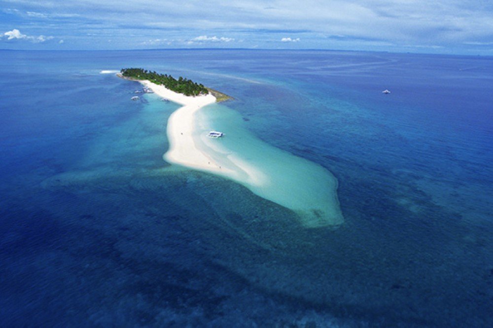 kalanggaman island drone shot